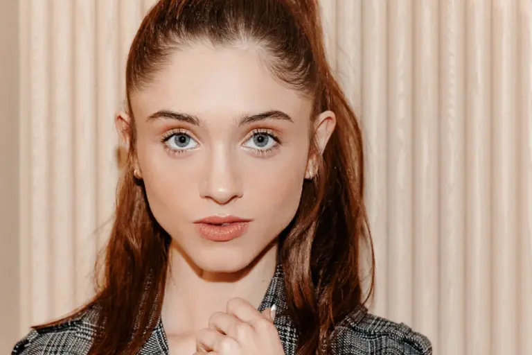 Natalia Dyer Height and Weight