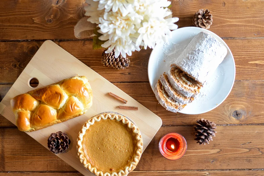 Thanksgiving Desserts For A Crowd That Everyone Will Love