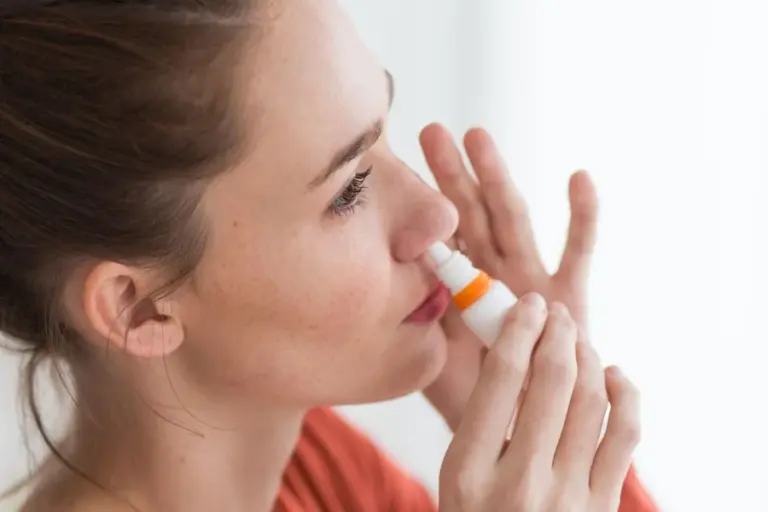 Saline Nasal Spray Benefits Uses and Tips for Everyday Nasal Relief